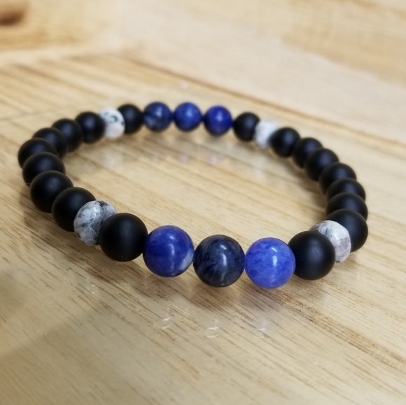 Sodalite & Black Onyx Beaded Stretch Brace… - Picture 6 of 8